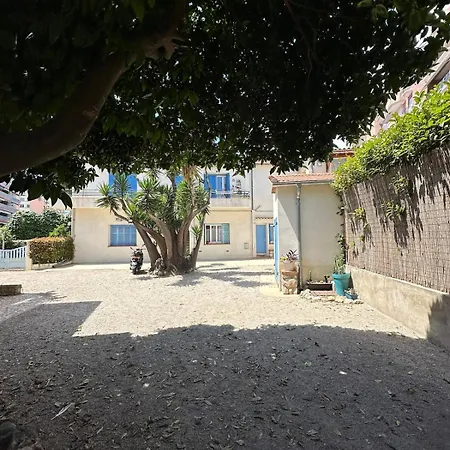 Διαμέρισμα Wonderful Flat Beachfront & Garden *